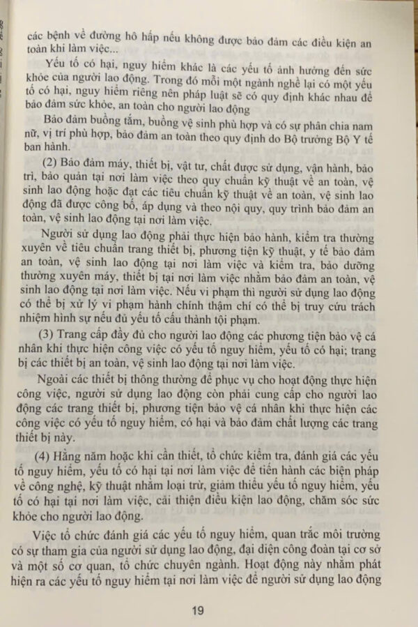 Bình luận Bộ luật Hình sự năm 2015 (Phần thứ hai – Các tội phạm), Chương XXI, Mục 3, 4: Các tội phạm khác xâm phạm an toàn, trật tự công cộng - Ảnh 19
