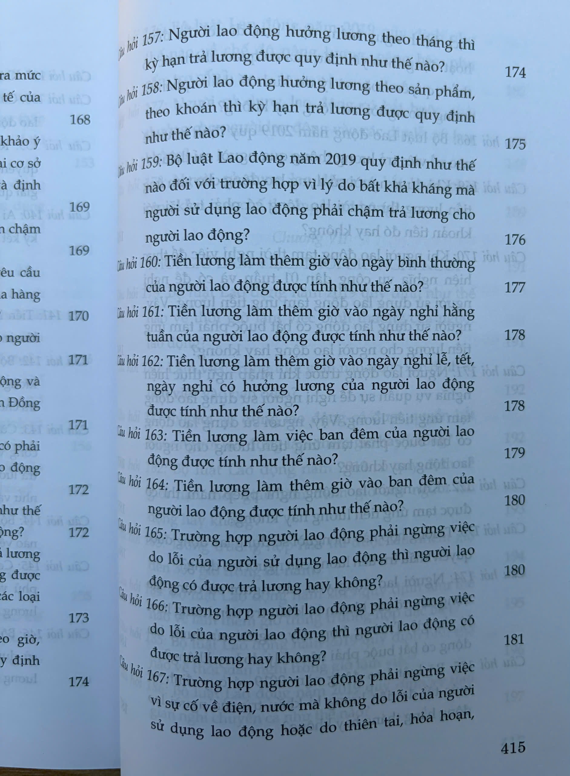 Sách- Hỏi - đáp Bộ luật Lao động (hiện hành- xuất bản lần thứ hai, có sửa chữa, bổ sung) - Ảnh 26